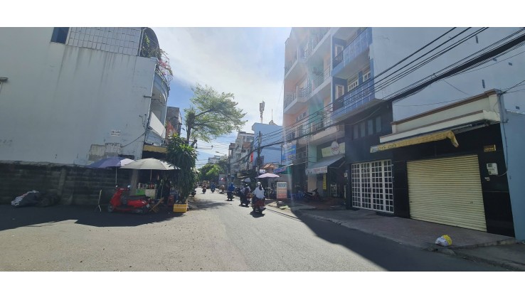 CỰC HIẾM - Cho thuê nhà 2 Mặt Tiền ĐỐI DIỆN Trường THCS 90m², 2Lầu